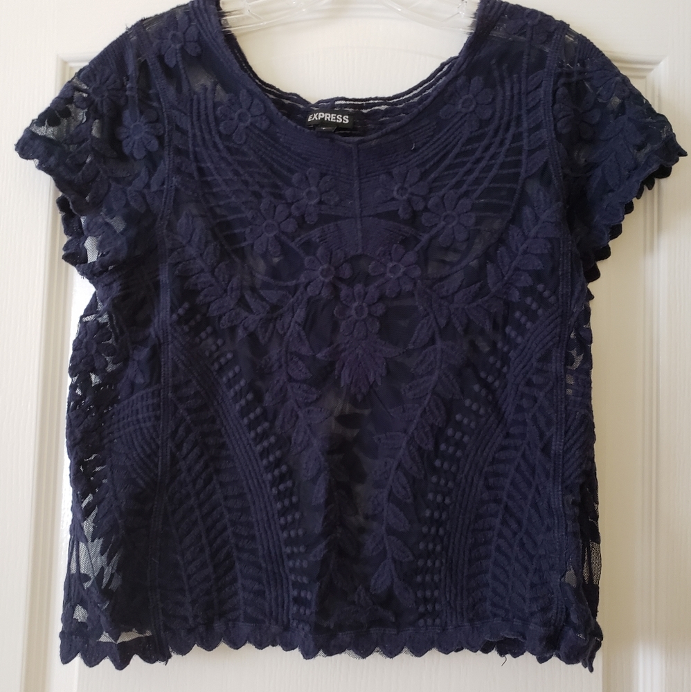 express • floral leaf lace top